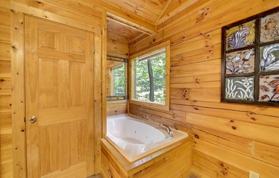 Creekside Paradise Found! One-Bedroom Mountain Cabin In Pigeon Forge Севьервилл Экстерьер фото
